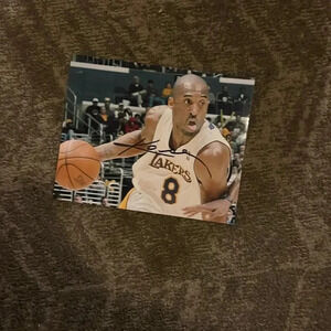 Lakers Kobe Bryant autographed 8x10 photo